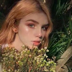 Meet your Posher, Evelyn